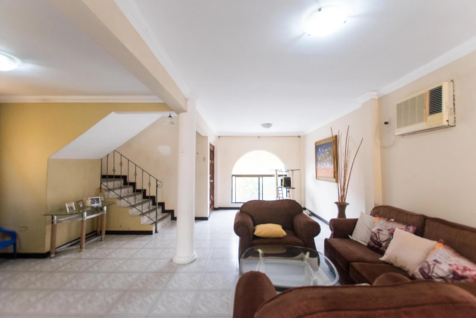 Casa en venta ubicada en la Alborada, Norte de Guayaquil – Foto 2