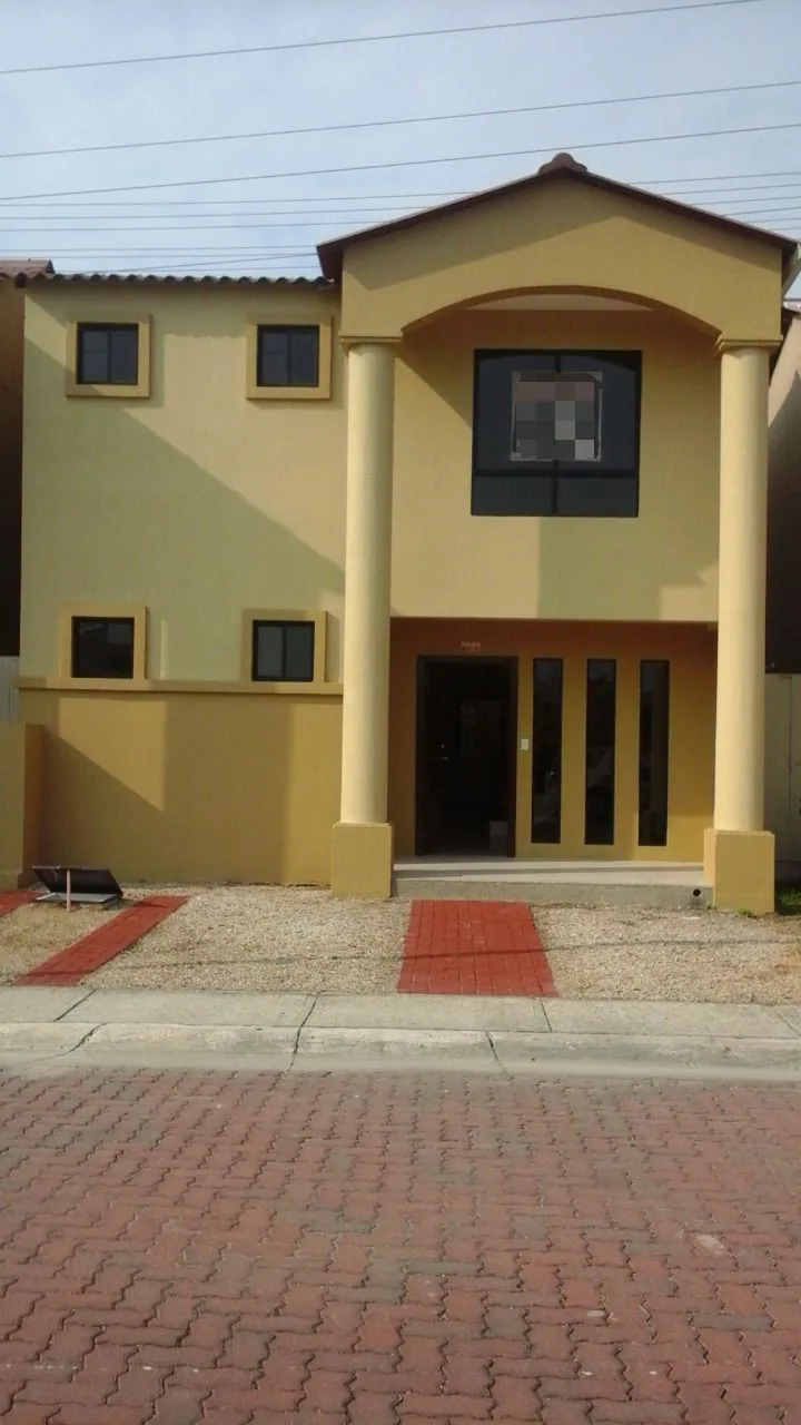 Casa en venta en Villa Club, Etapa Iris