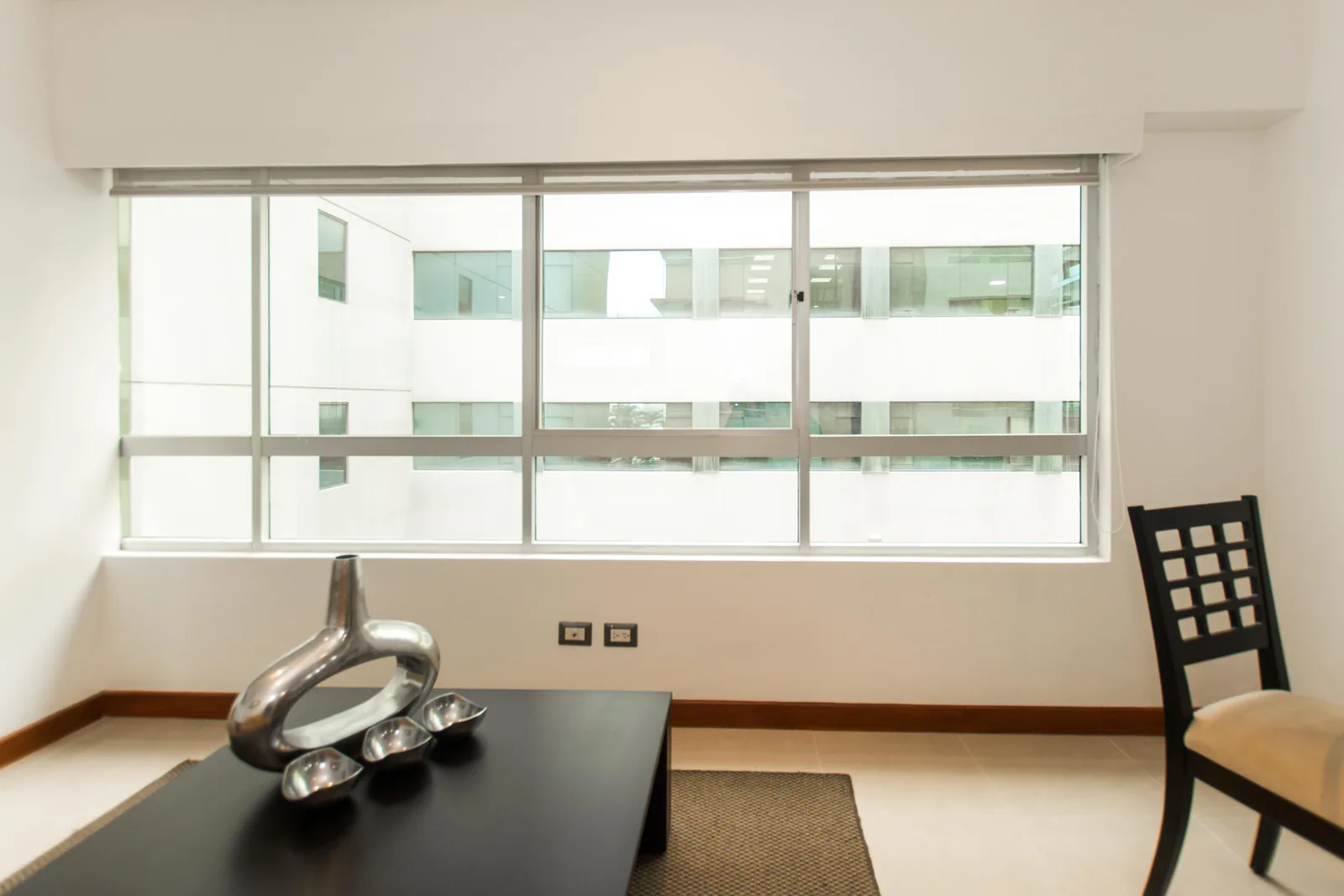 Suite amoblada en alquiler (Incluye Wifi y DirectTV) - Torre del Sol I – Foto 3
