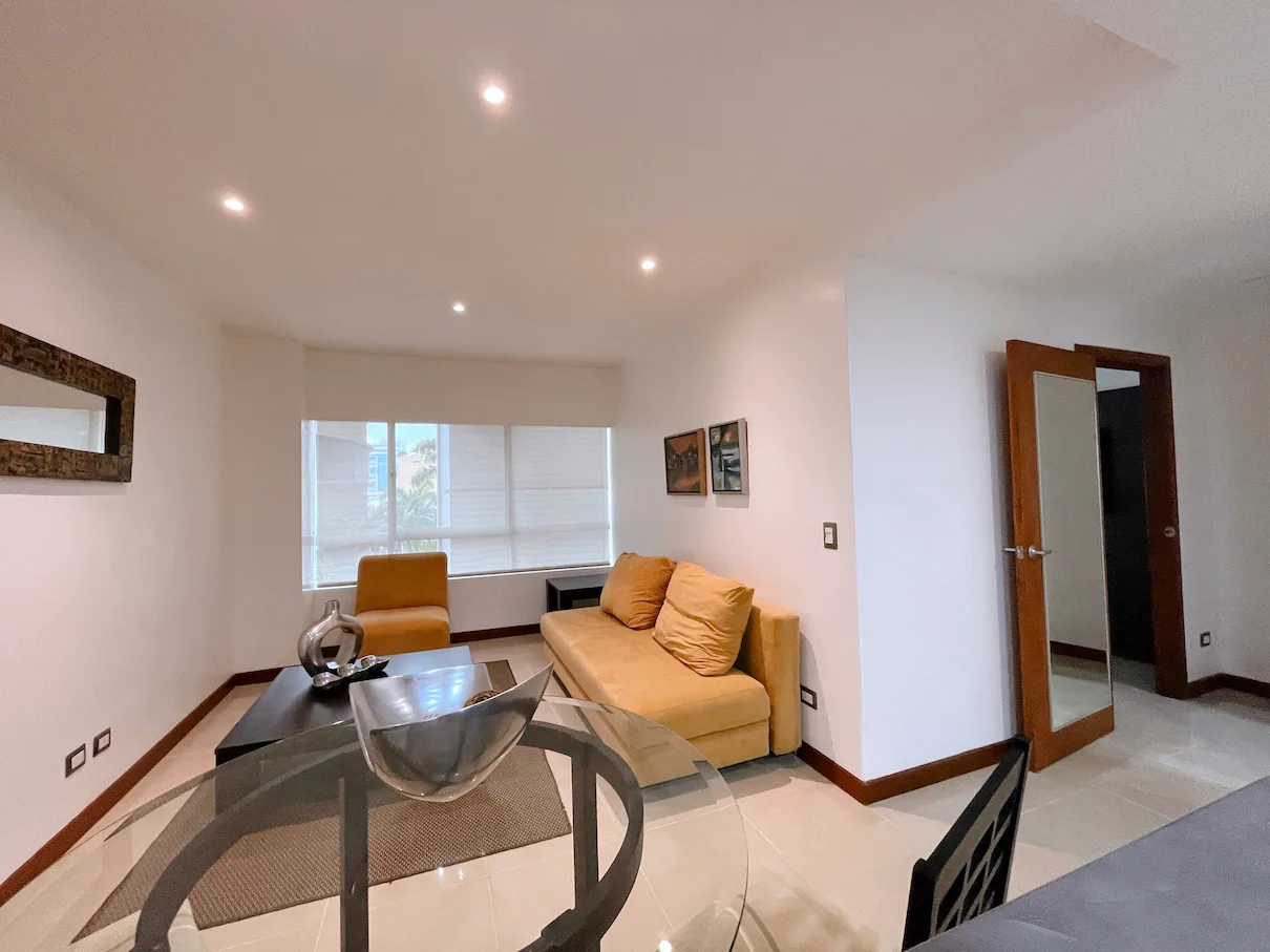 Suite Amoblada en Alquiler - Torres del Sol I – Foto 2