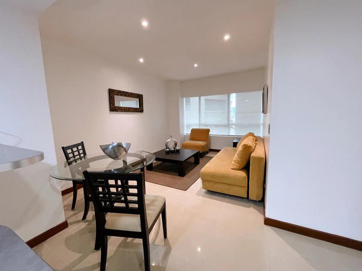 Suite Amoblada en Alquiler - Torres del Sol I – Foto 4