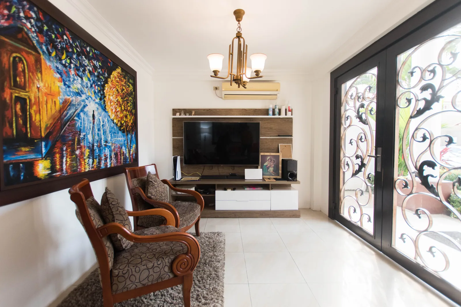 Venta de casa con piscina, Ciudad Celeste – Foto 3