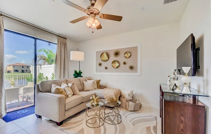 Miami: Aquabella Blossom Collection