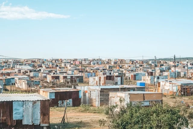 Mercado inmobiliario y construcción en Ecuador: Déficit habitacional y acciones recientes